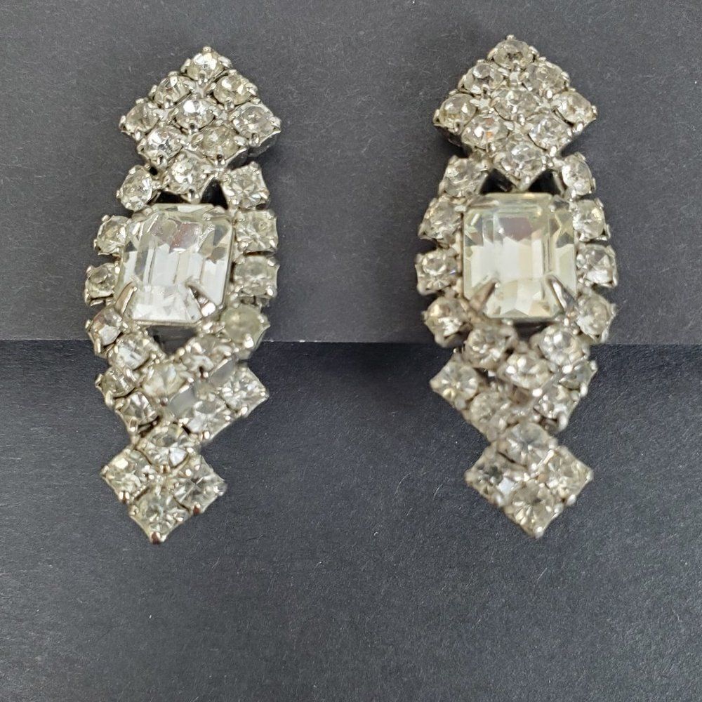 Vintage Clear Crystal Rhinestone Glass Statement Silver Tone Clip On Earrings - Picture 10 of 10